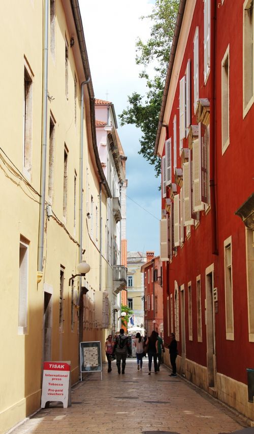 alley croatia zadar