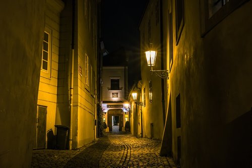 alley  night  dark
