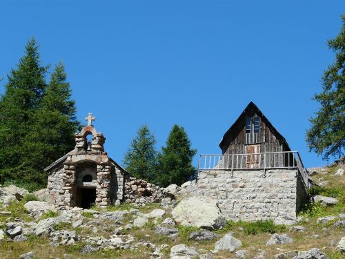 allos lake mountain chapel