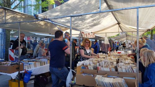 almelo art market book market