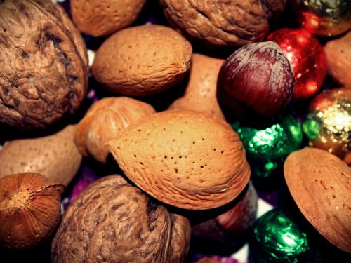 almonds nuts hazelnut