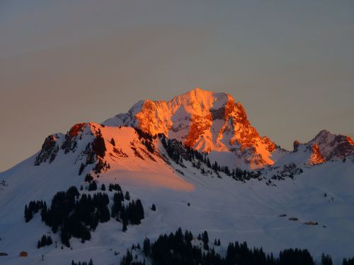 alpenglühen red alpine