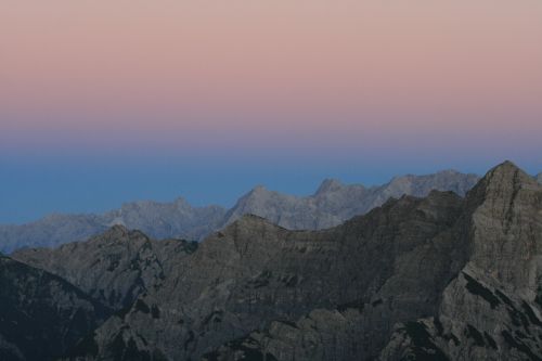 alpine mountain summit abendstimmung