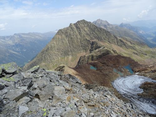 alpine stubai mountains