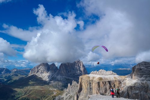 alpine  dolomites  mountains