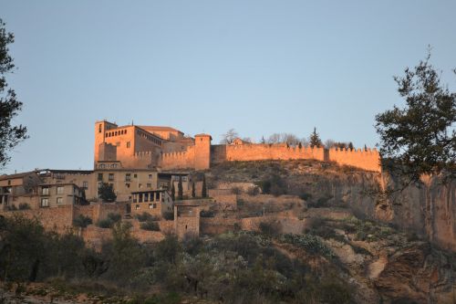 alquezar huesca people