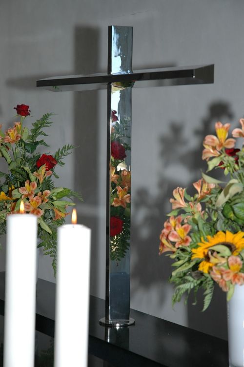 altar cross light