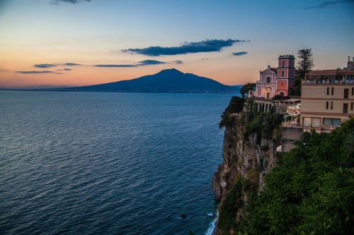 amalfi coast italy mediterranean