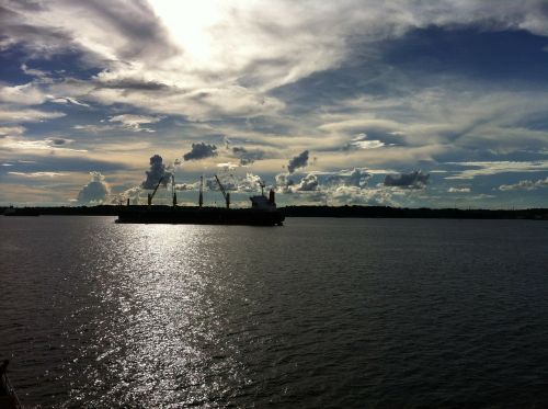 amazonas sky water