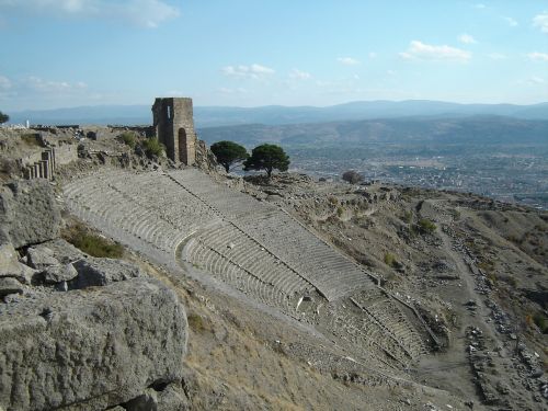 amphitheater ancient architecture