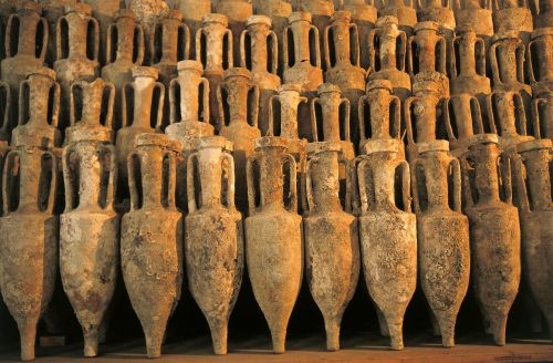 amphora amphora' zweihenkliges clay pot enghalsiger jar