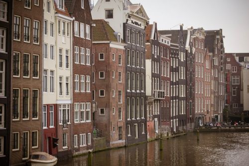 amsterdam houses canal