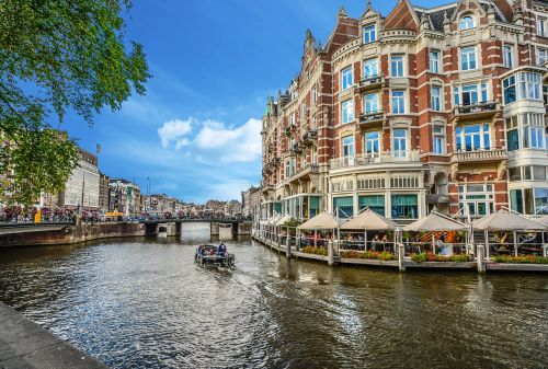 amsterdam canal restaurant