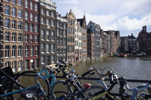 amsterdam bicycles canal