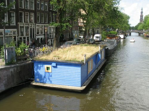 amsterdam the barge channel