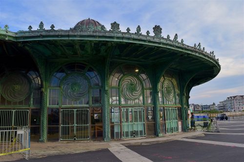 amusement park merry go round park