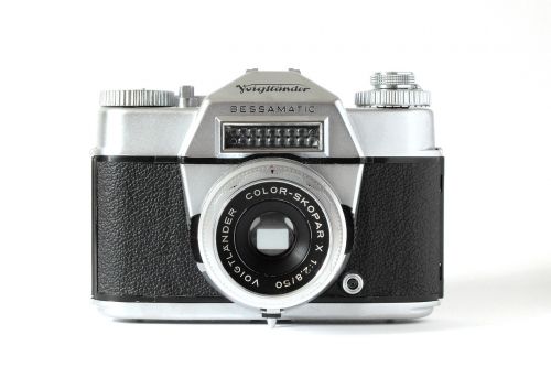 analog voigtlander camera