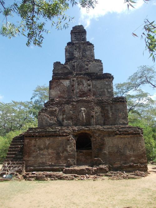 ancient ruins sri lanka