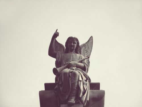 angel statue sculpture