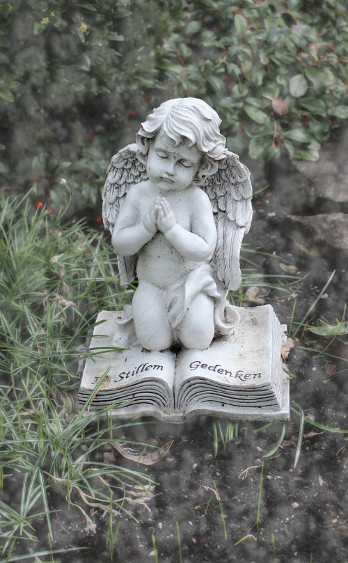 angel pray commemorate
