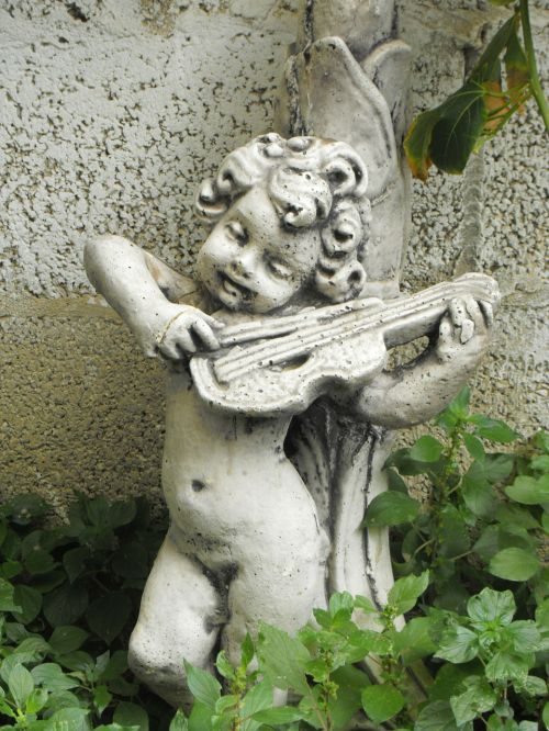 angel cast garden figurines