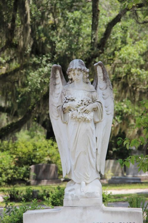 angel cemetery sculpture