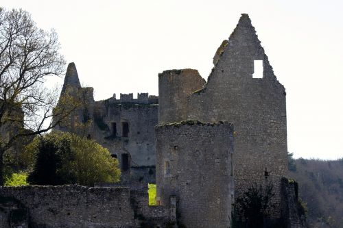 angles sur l'anglin france castle ruins french castle