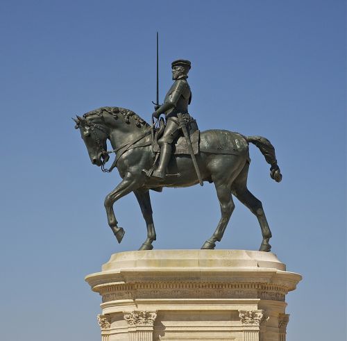 anne de montmorency equestrian statue