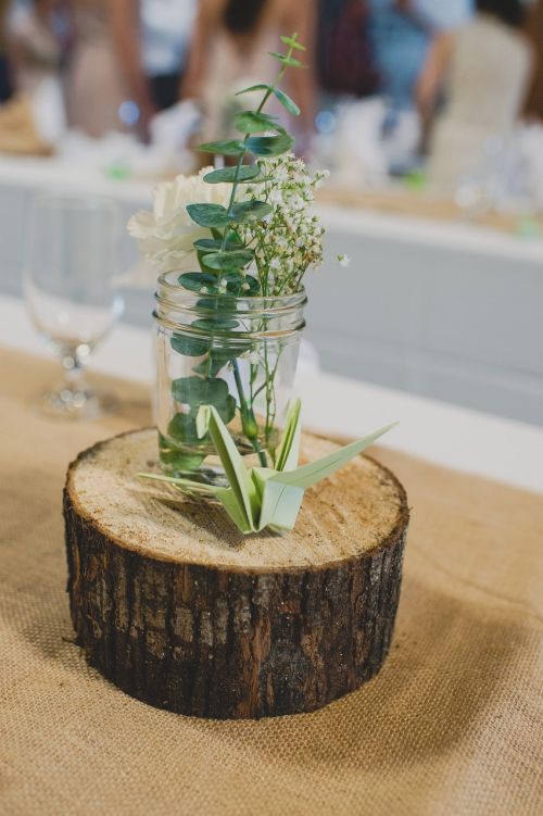 another picture of the flower wedding table