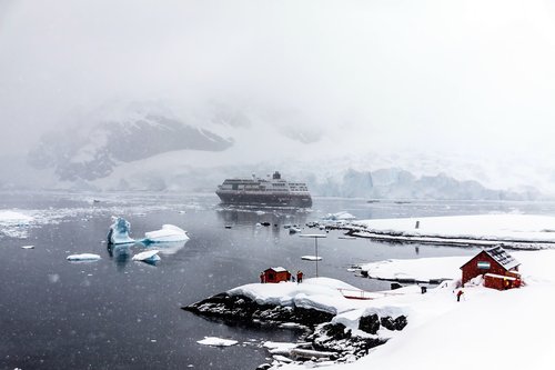 antarctica  continent  snow