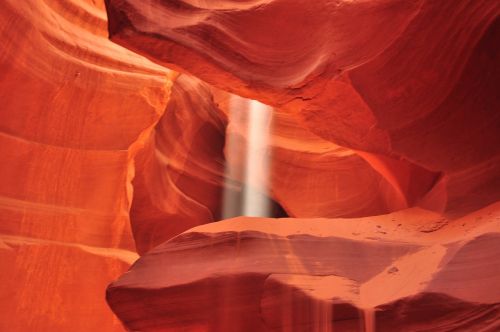 antelope canyon canyon sunlight rays