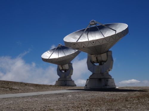 antennas radio telescope bure peak