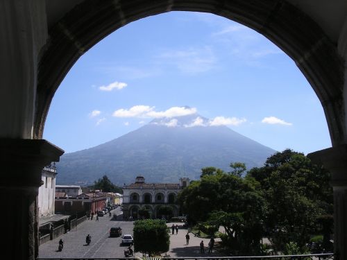 antigua guatemala volcan di agua