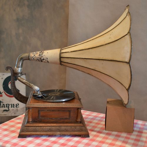 antique flea market grammaphone