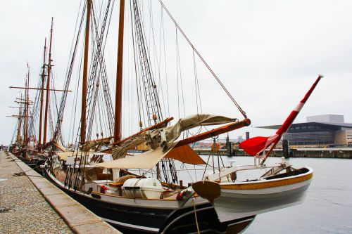 antique canal sailing