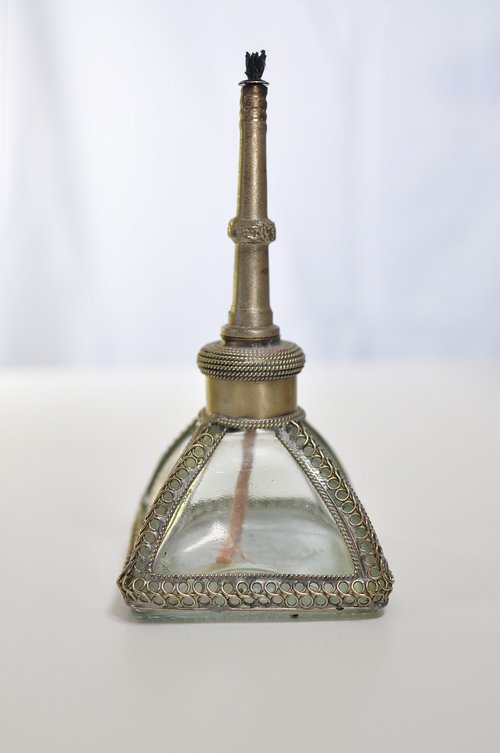 antique  old  lamp
