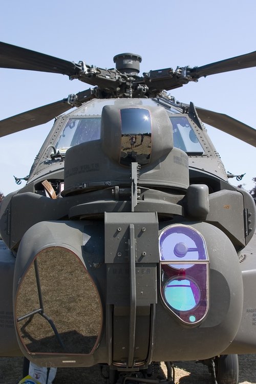 apache  helicopter  fighter
