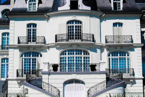 apartment architecture balcony