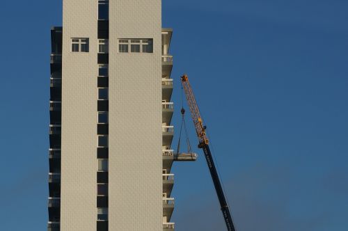 apartment building crane hoist