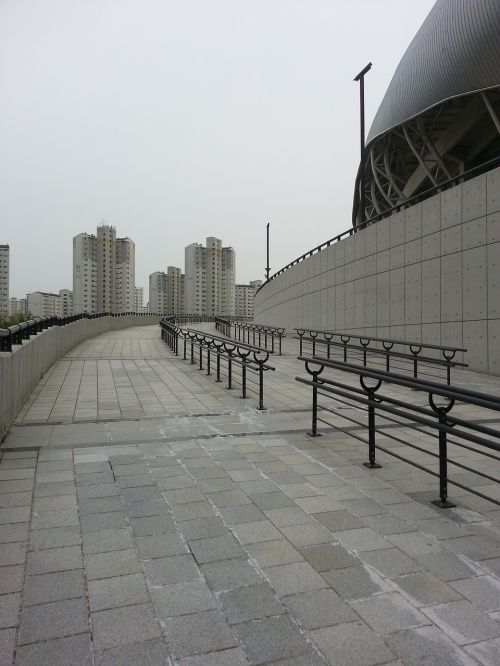 apartments building road