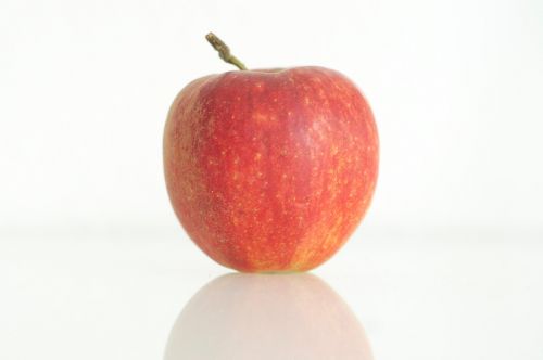 apple fruit mirroring