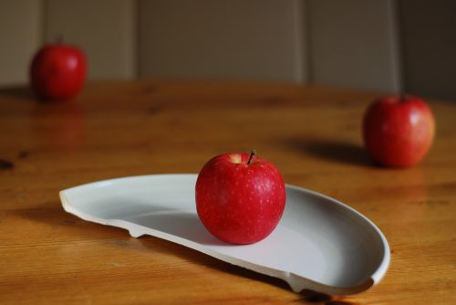 apple fruit plate