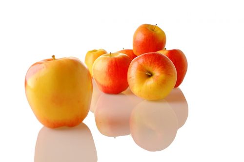 apple fruits fresh