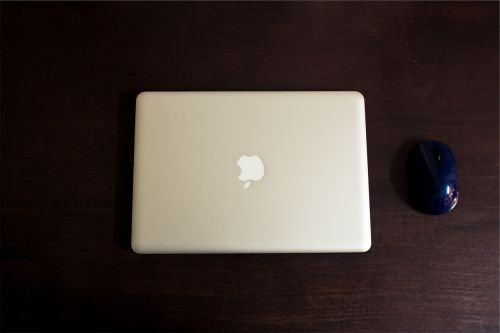 apple laptop macbook pro