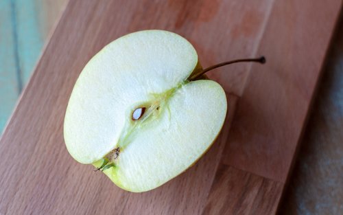 apple  fruit  half