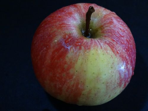 apple drop of water fruit