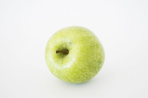 apple isolated green