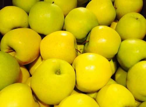 apple yellow fruit