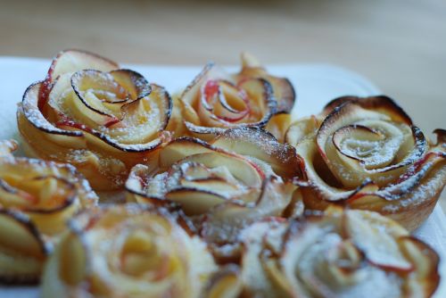 apple roses delicious