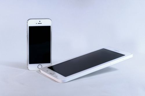 apple samsung phone